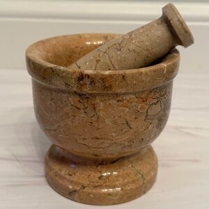Marble Pedestal Mortar and Pestle Set - new and unused!